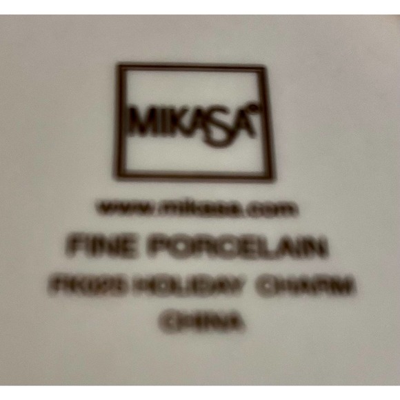 Mikasa Holiday Elegance Porcelain Holiday Tree-Shaped Christmas Candy Dish - Picture 4 of 7